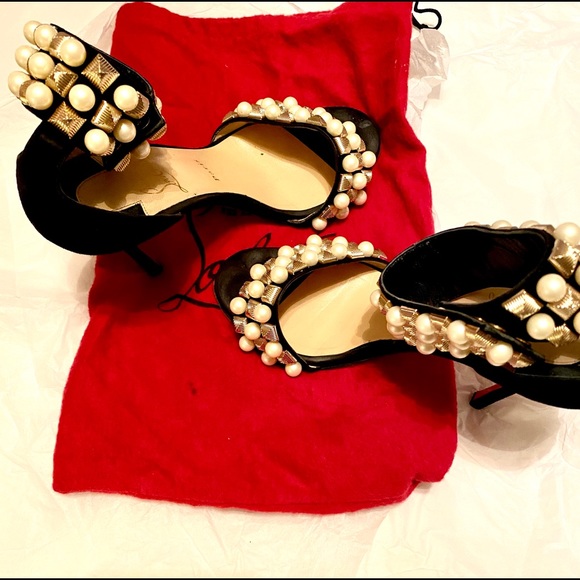 Christian Louboutin Tudor Ball Sandals - Picture 6 of 13